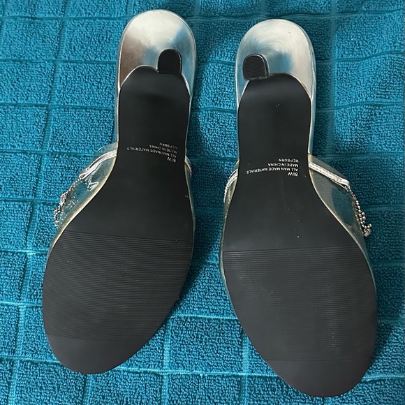 Rialto Jeweled Heels - Picture 4 of 5